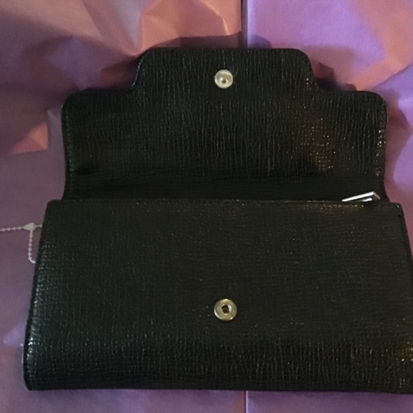 Guess Black Logo Tri Fold Wallet - Picture 5 of 6